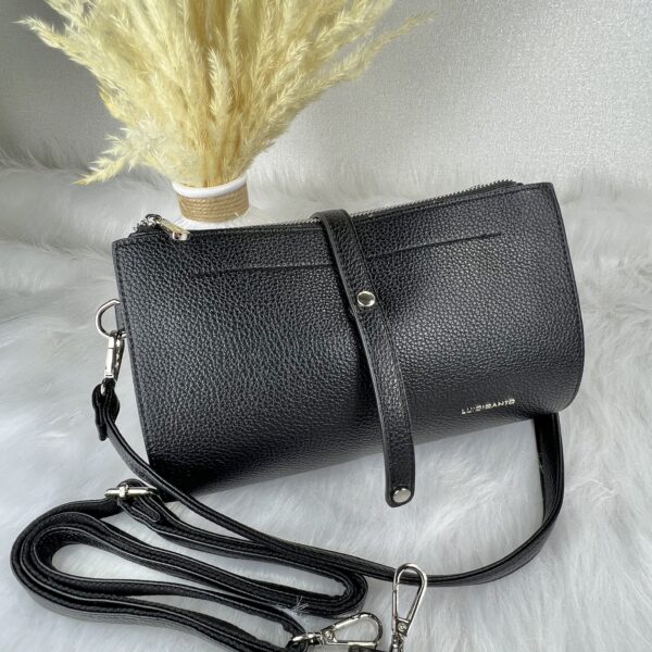 Must stiilne crossbody